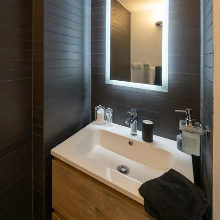 Πανσιόν La Gazza Ladra 4*